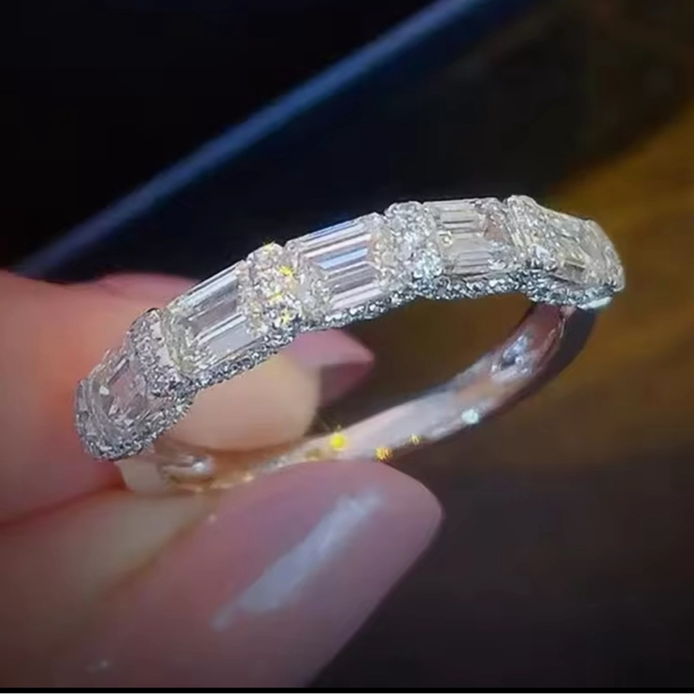 NWT-Sparkling  Zirconia Rings for Women